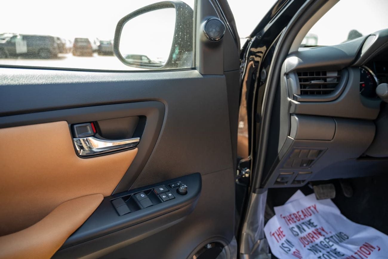 تويوتا فورتونر 2.7L Petrol | 4 Cylinder | Automatic