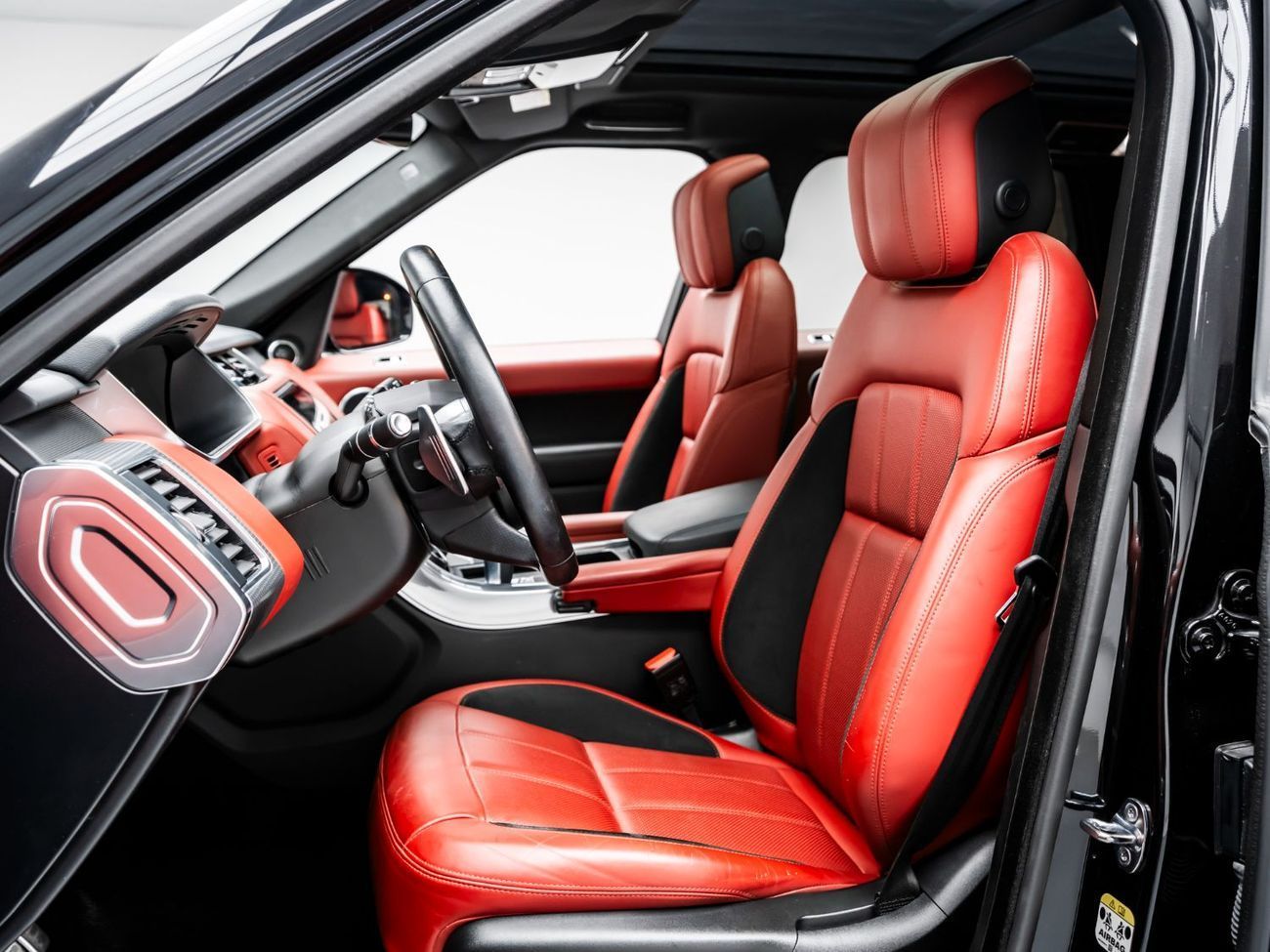 لاند روفر رينج روفر 2022 Range Rover Sport HSE, October 2026 Land Rover Warranty, Full Service History, Low KMs, GCC