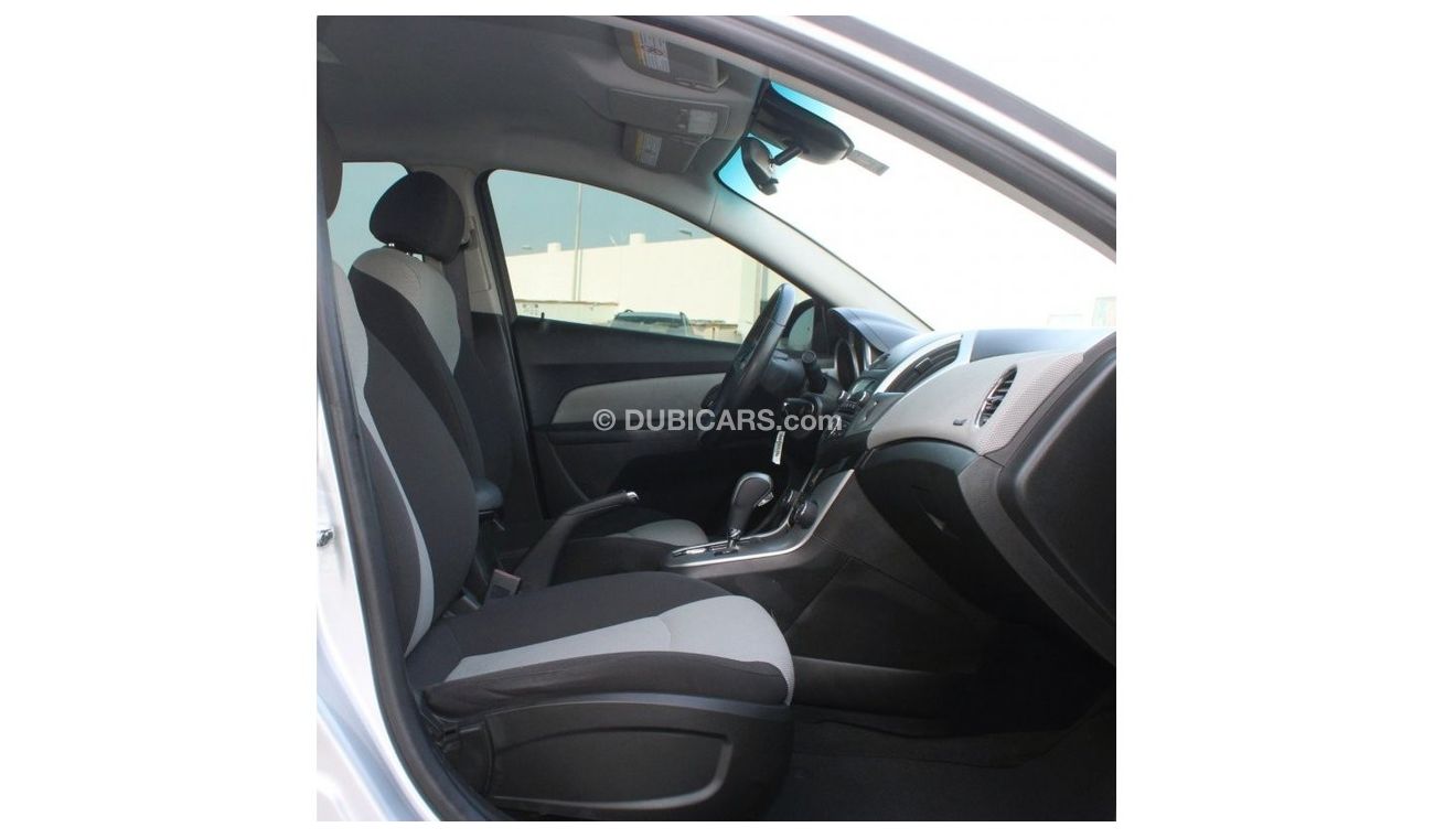 شيفروليه كروز LS شيفورلية كروز 2017 فضي خليجي بحالة ممتازة بدون حوادث