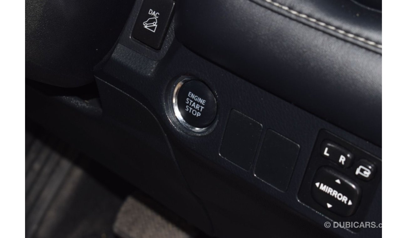 تويوتا راف ٤ petrol 2.5L  4X4 model 2017 right hand drive