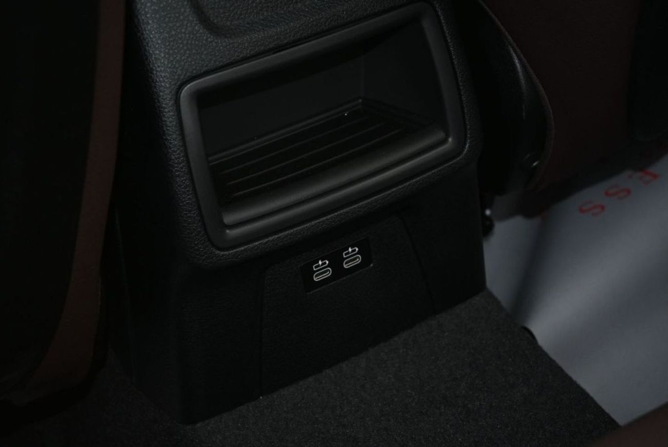 BMW 120i BMW 120i M Sport 1.5L Petrol, 7 DCT, Color White Model 2023