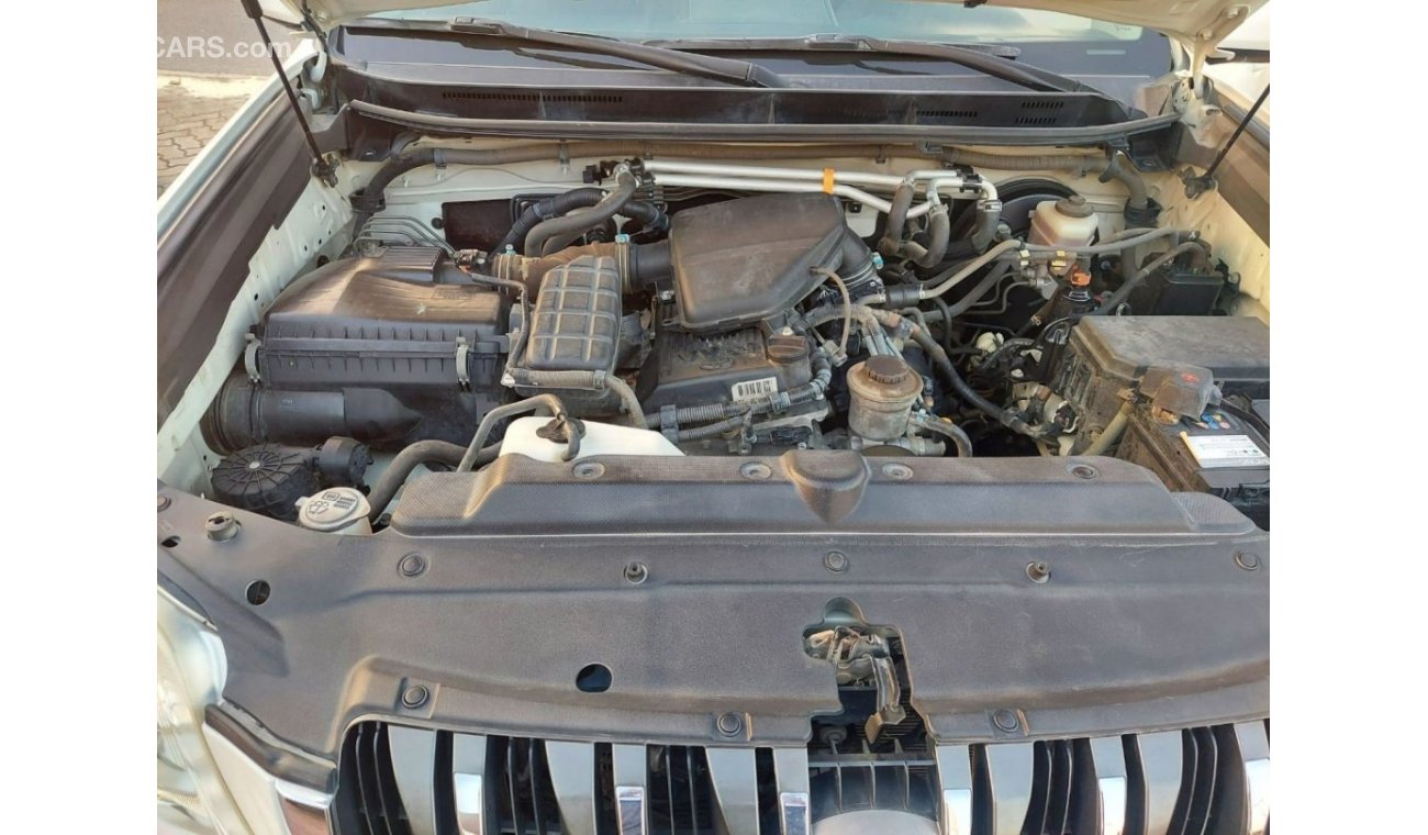 تويوتا برادو 2.7L TXL AUTOMATIC