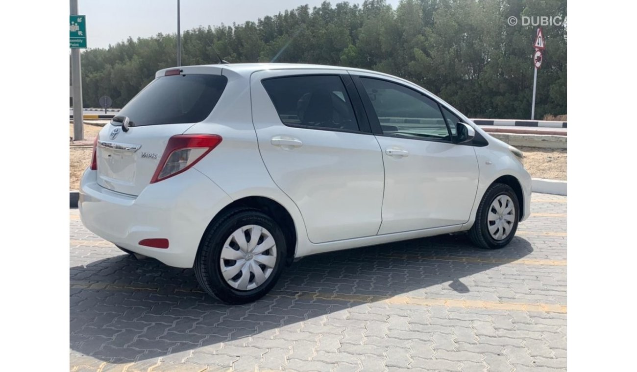 Toyota Yaris 2012 hatchback  Ref#371