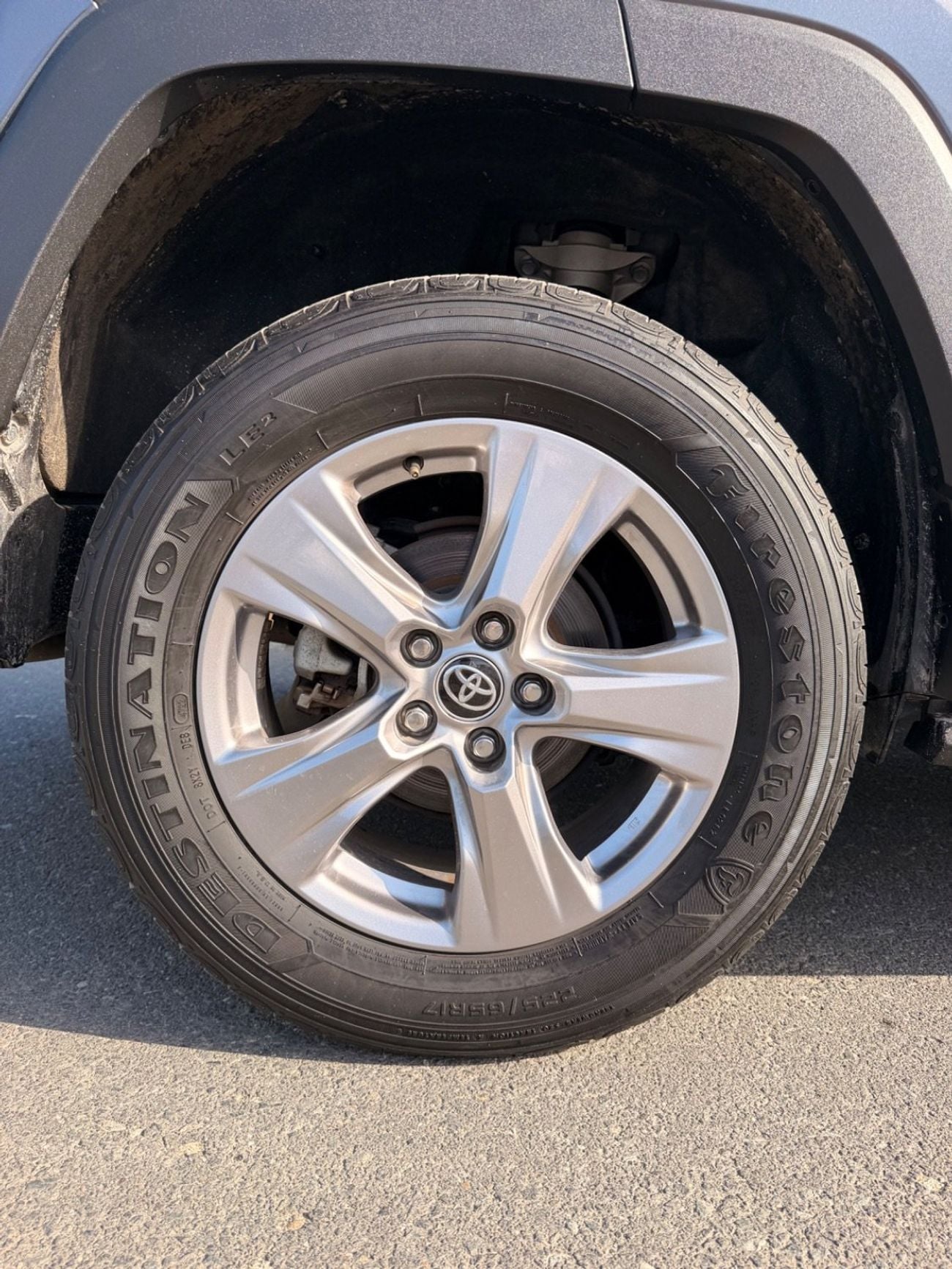 Toyota RAV4 XLE full option