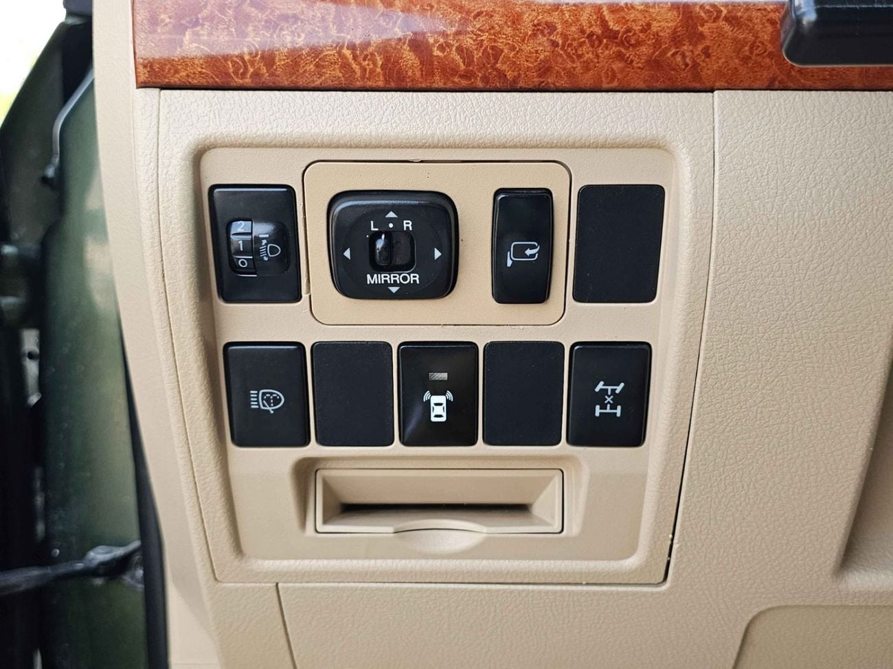 تويوتا لاند كروزر Toyota landcruise 2015 Model Modified 2024 Model V8 4.5 petrol Engine Colour Green Transmission Auto