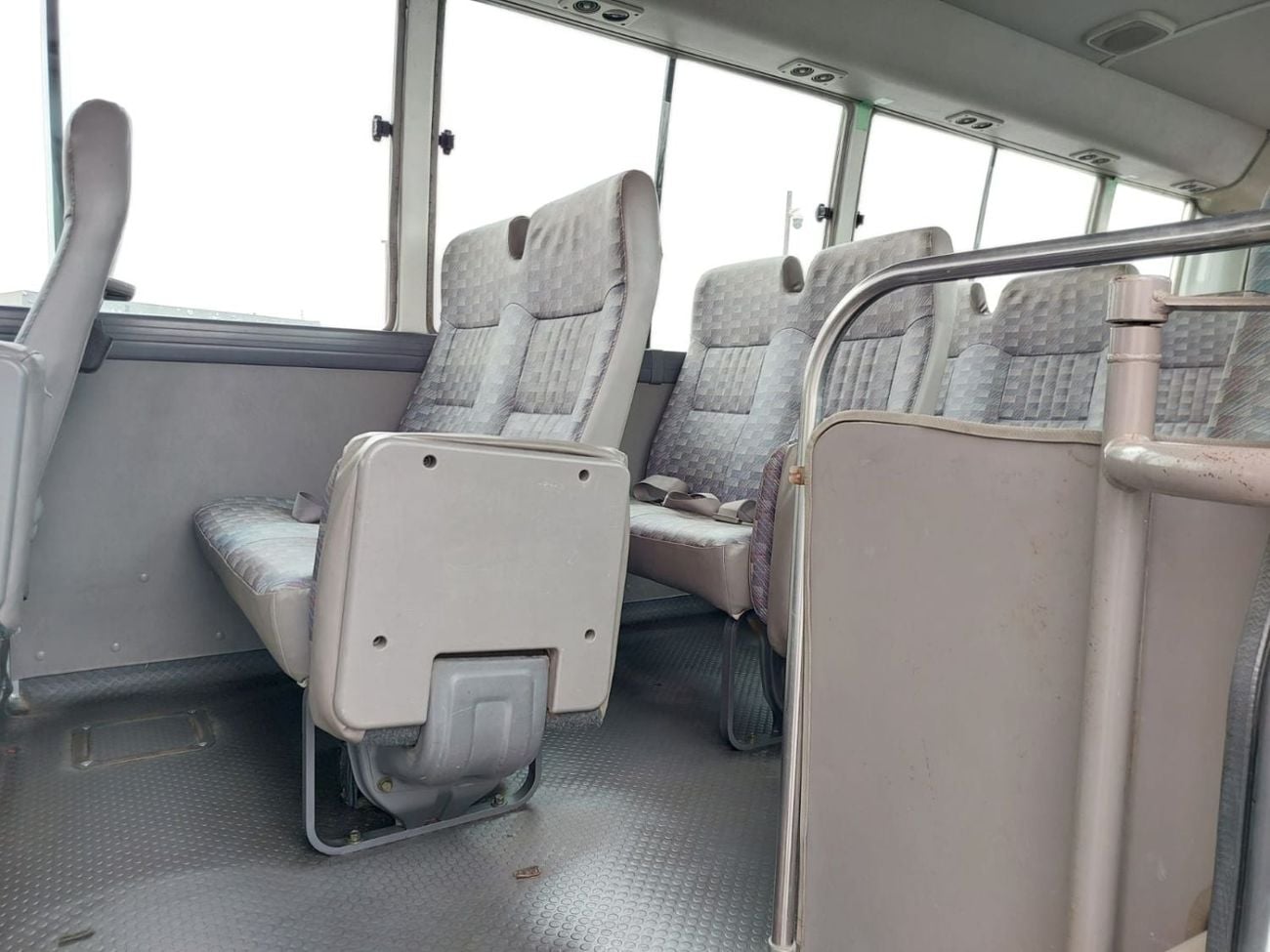 نيسان سيفيليان (RAMADAN OFFER) NISSAN CIVILIAN BUS RHD 2003 MODEL 4.2 L DIESEL AUTOMATIC(PM20032)