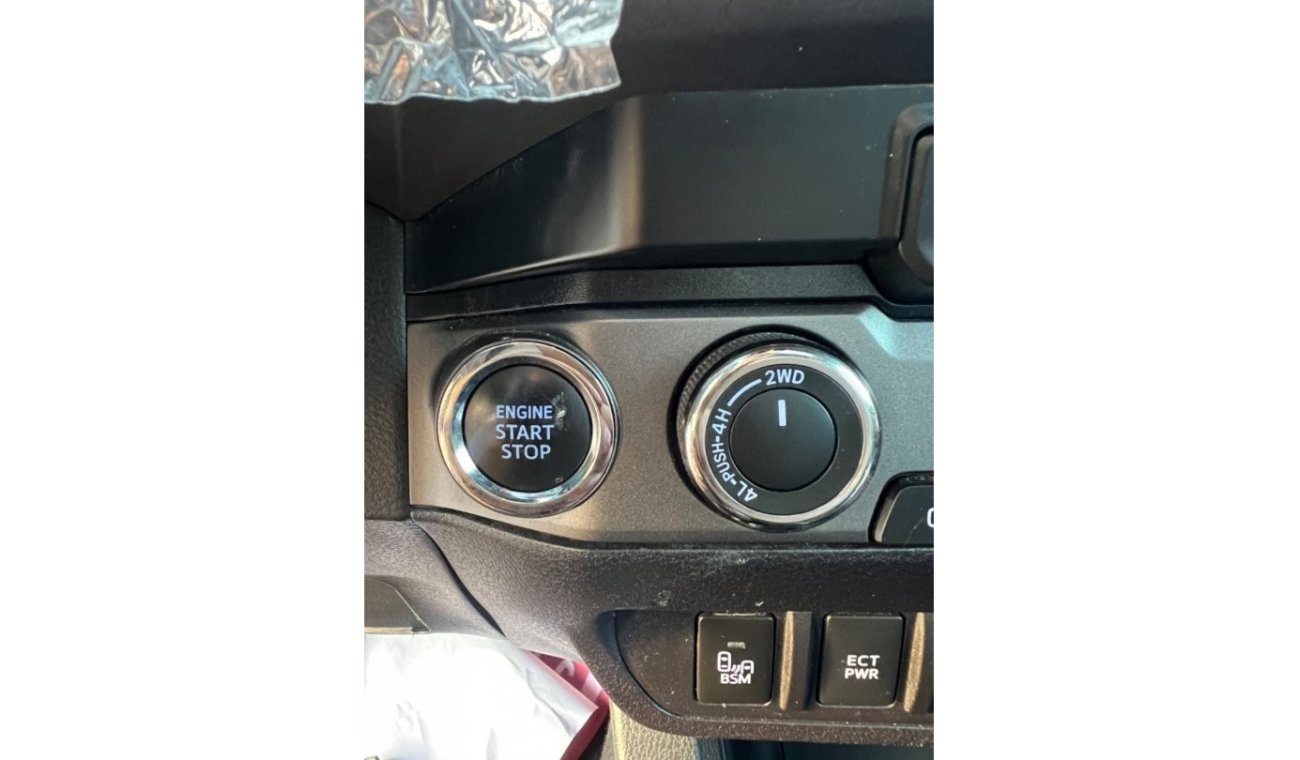 Toyota Tacoma TRD OFF ROAD FULL OPTION 4X4