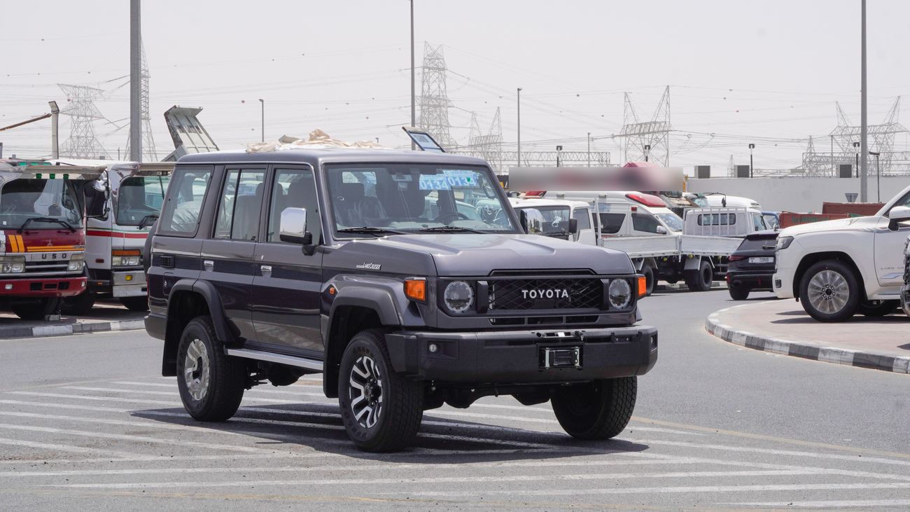 Toyota Land Cruiser 70
