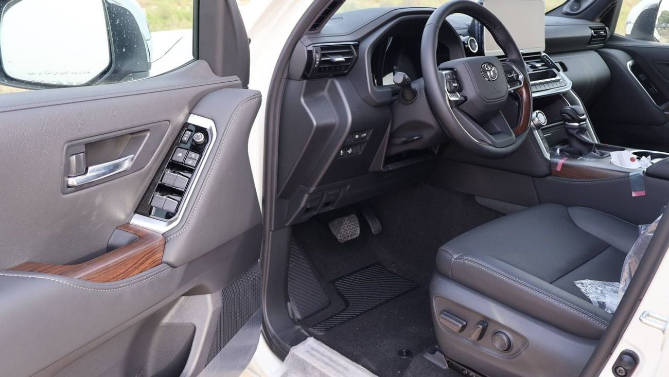 تويوتا لاند كروزر VX 4.0L PTR A/T // 2025 // HIGH OPTION WITH 360 CAMERA , HEATER&COOLING SEATS // SPECIAL OFFER // BY