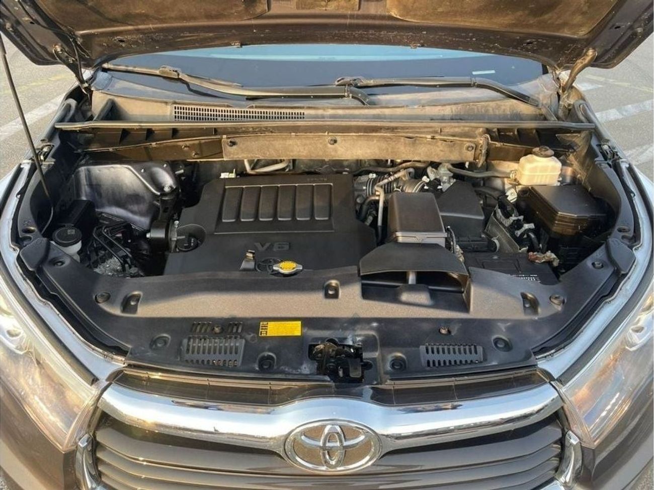 تويوتا هايلاندر 2014 Toyota Highlander XLE 3.5L V6 Full Option 7 Seater  With Side Steps - 90,000 mileage