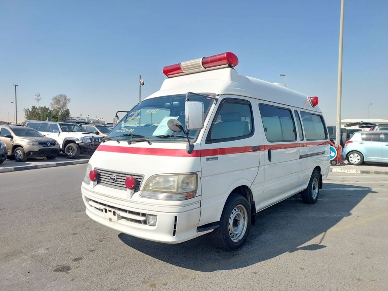 Toyota Hiace (RAMADAN OFFER) TOYOTA HIACE VAN AMBULANCE RHD 1997 MODEL 2.4 L PETROL AUTOMATIC(PM01771)