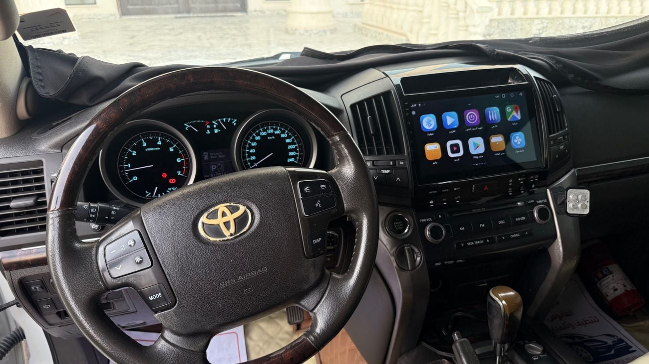 Toyota Land Cruiser VXR لاندكروزر