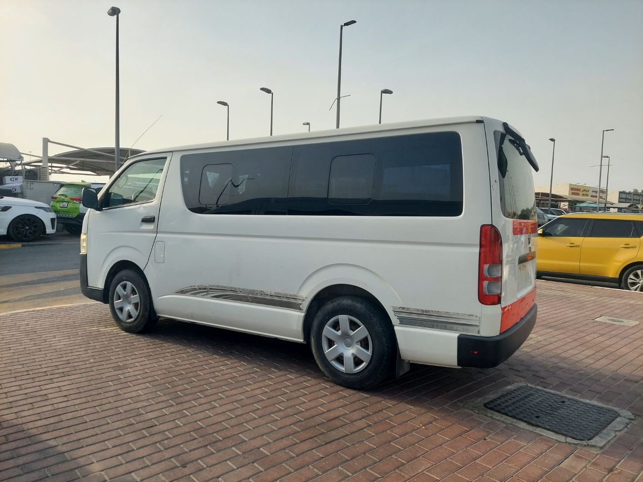 Toyota Hiace 2.5l DIESEL MANUAL TRANSMISSION