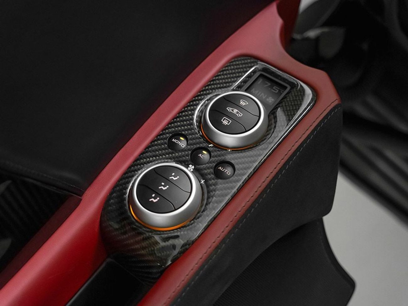 McLaren 650S 2015 McLaren 650S Spider / Full-Service History