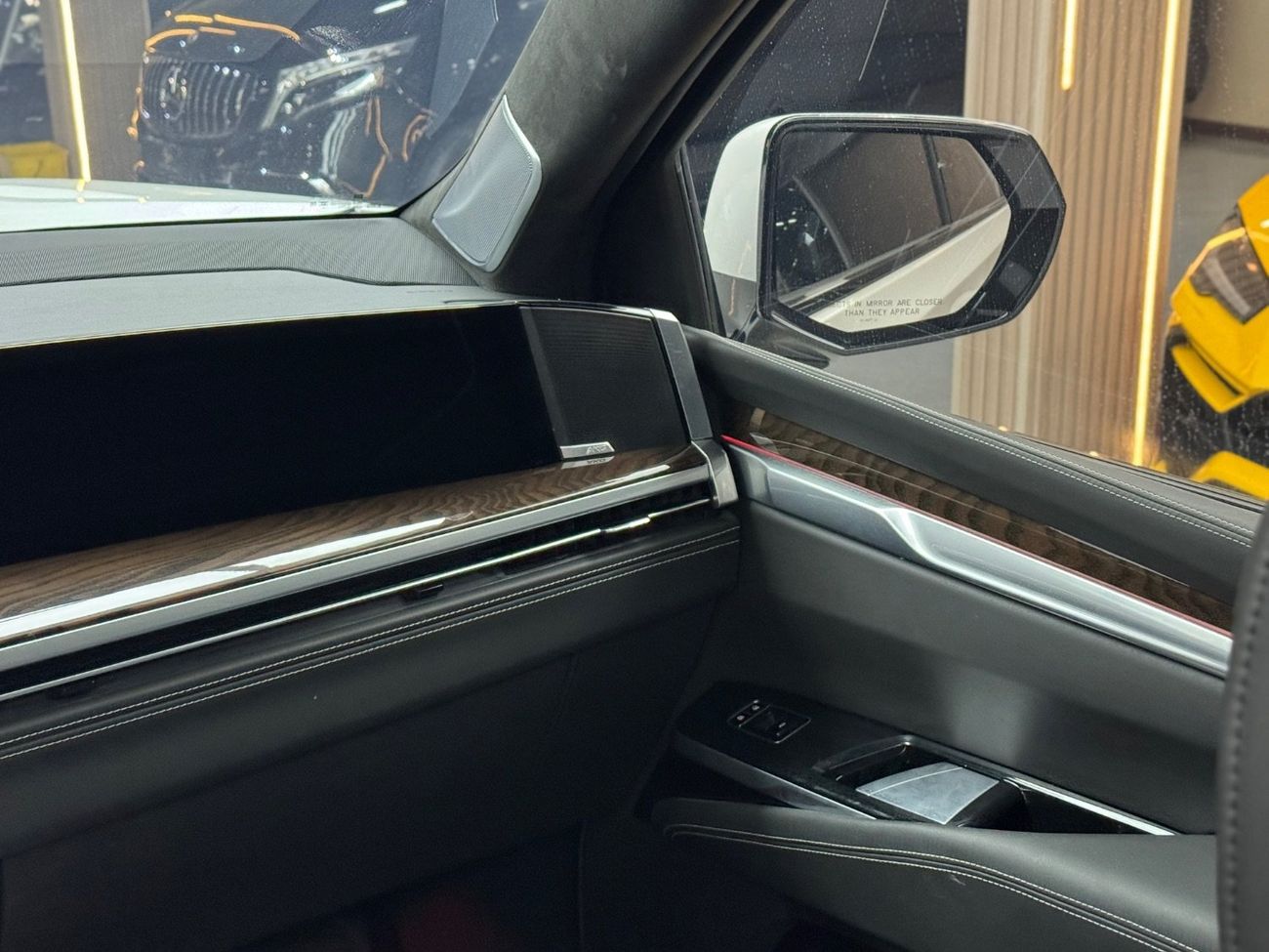 كاديلاك إسكالاد Premium Luxury 6.2L 4WD