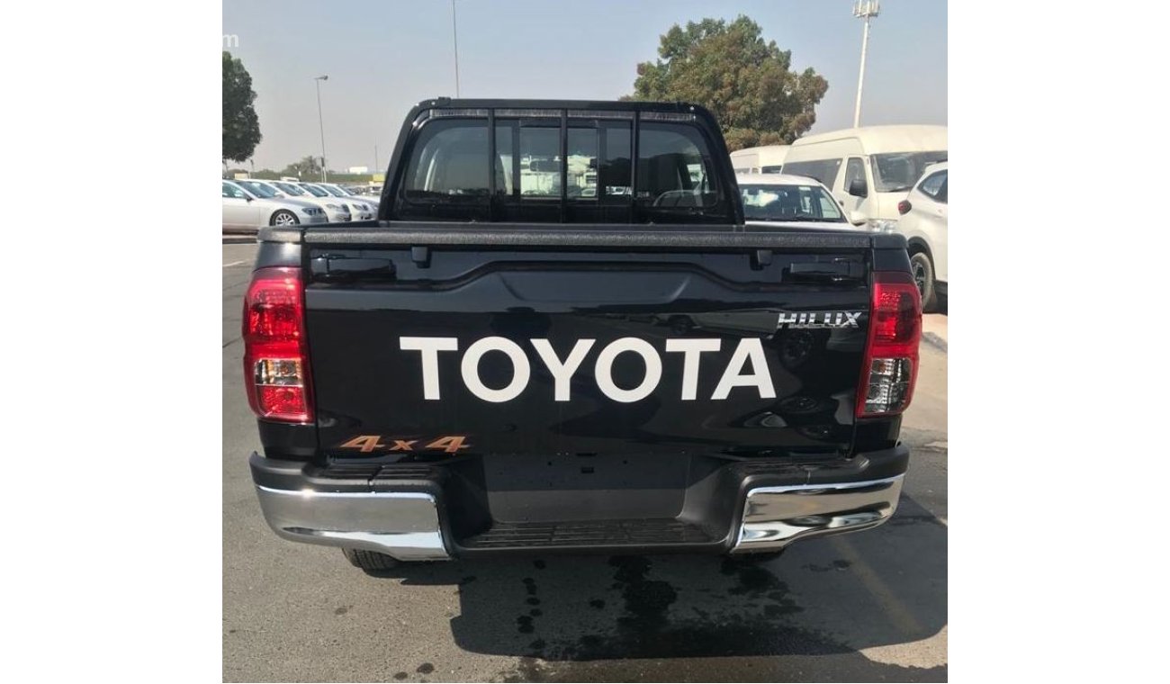 تويوتا هيلوكس 2.7L Petrol 4 WD Double Cab Basic Auto (Export outside GCC Countries)