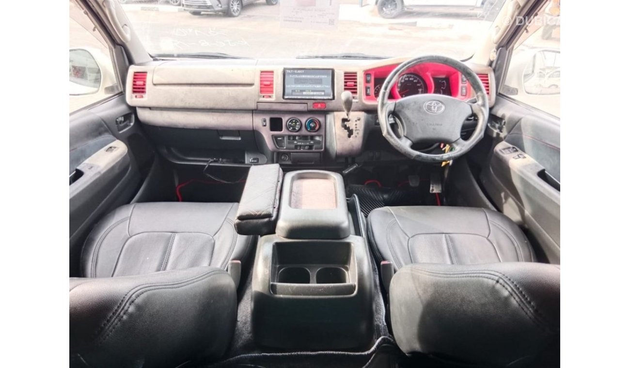 تويوتا هاياس TOYOTA HIACE VAN RIGHT HAND DRIVE(PM46703)