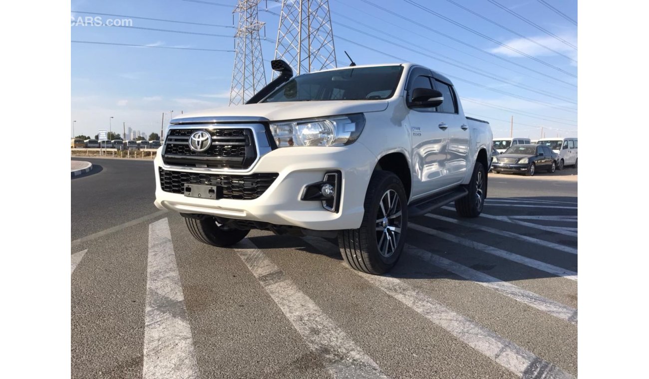 Toyota Hilux DIESEL 2.8L AUTOMATIC RIGHT HAND DRIVE (EXPORT ONLY)