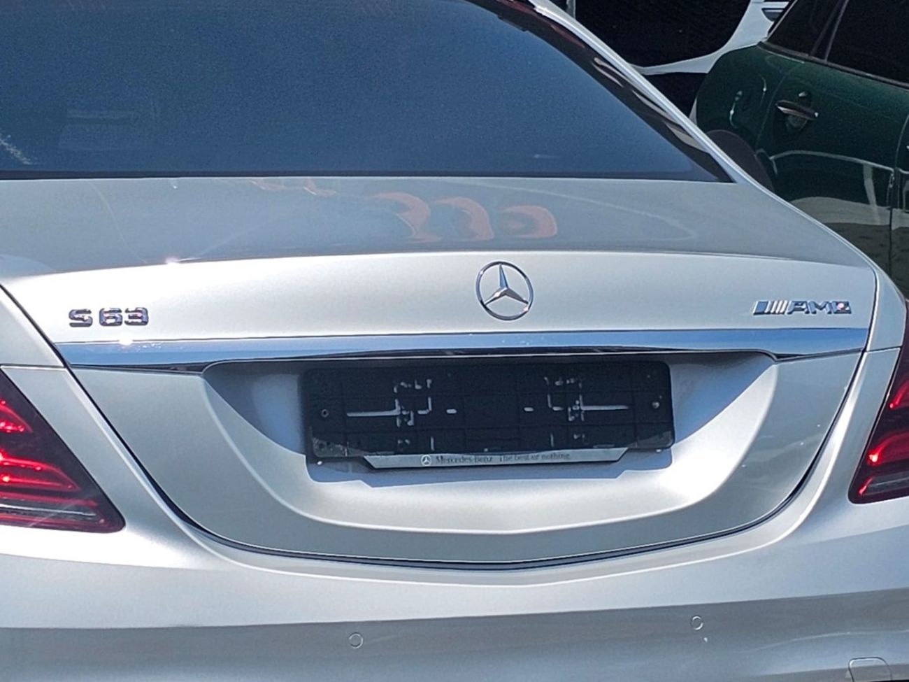 Mercedes-Benz S 560 Std 4.0L (463 HP)