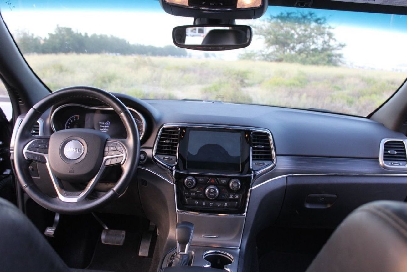 جيب جراند شيروكي ليميتيد غراند شيروكي2017