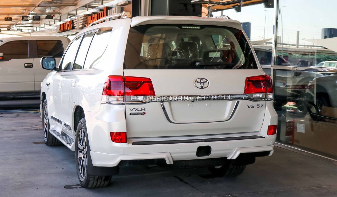 Toyota Land Cruiser VXR V8