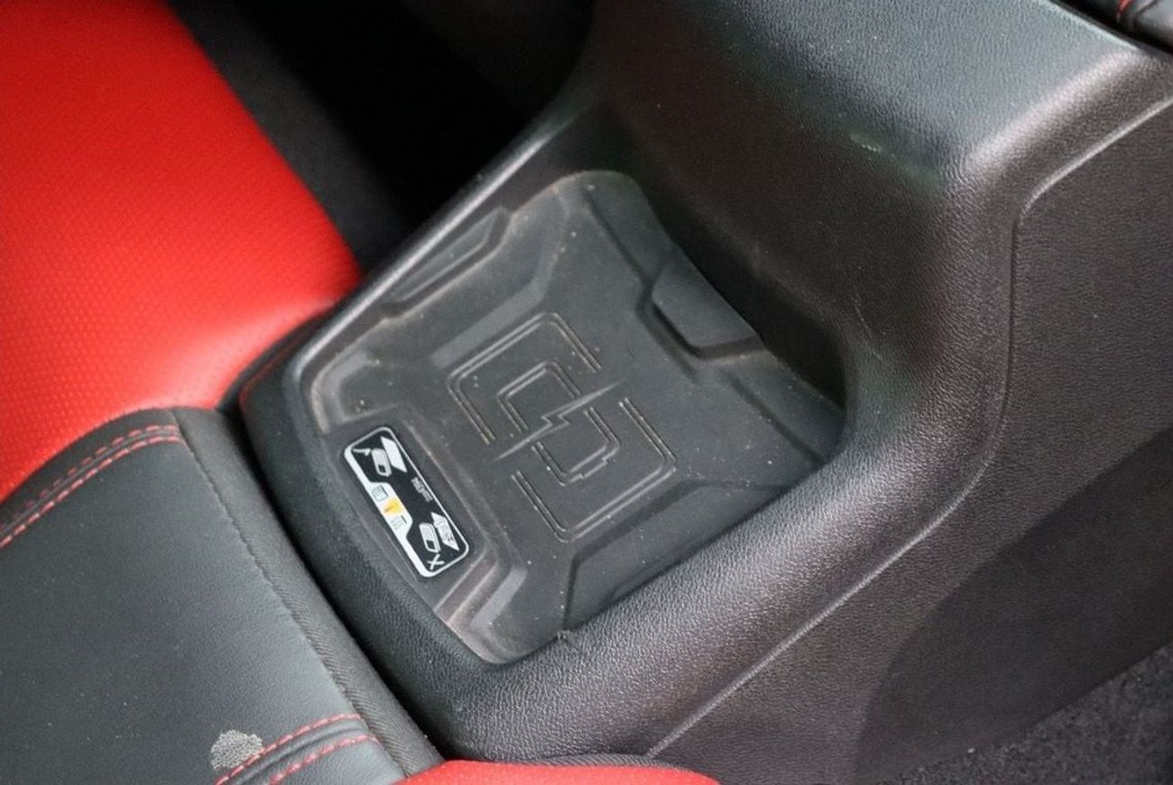 Chevrolet Camaro 3LT 3.6L Coupe Chevrolet Camaro RS / 2018 / GCC / Free Accident