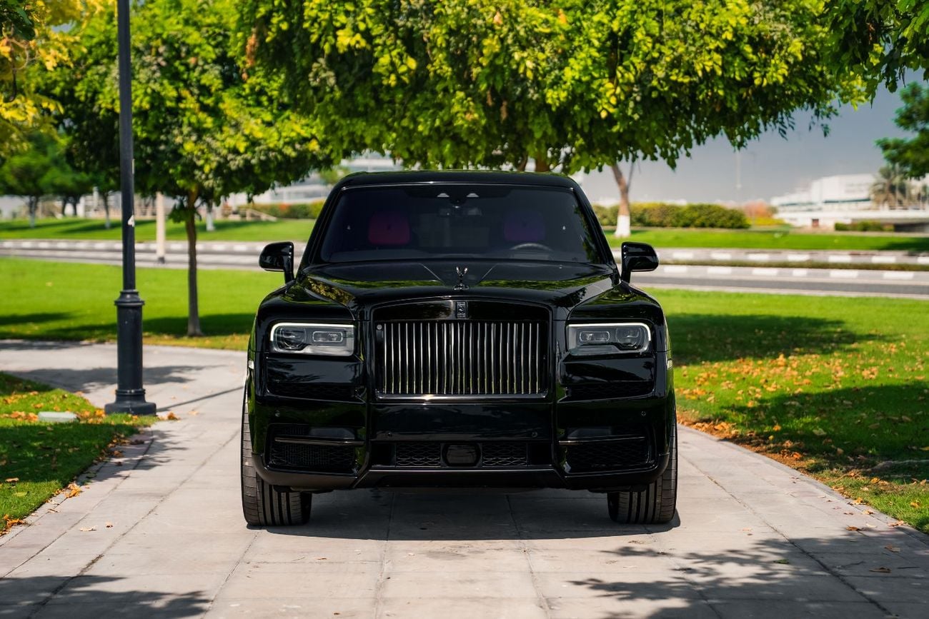 Rolls Royce Cullinan BLACK BADGE Fully loaded 2keys Original paint No Accident Under Warranty and Service Contract