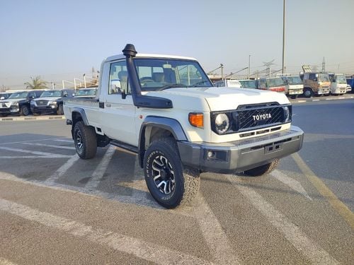 تويوتا لاند كروزر بيك آب