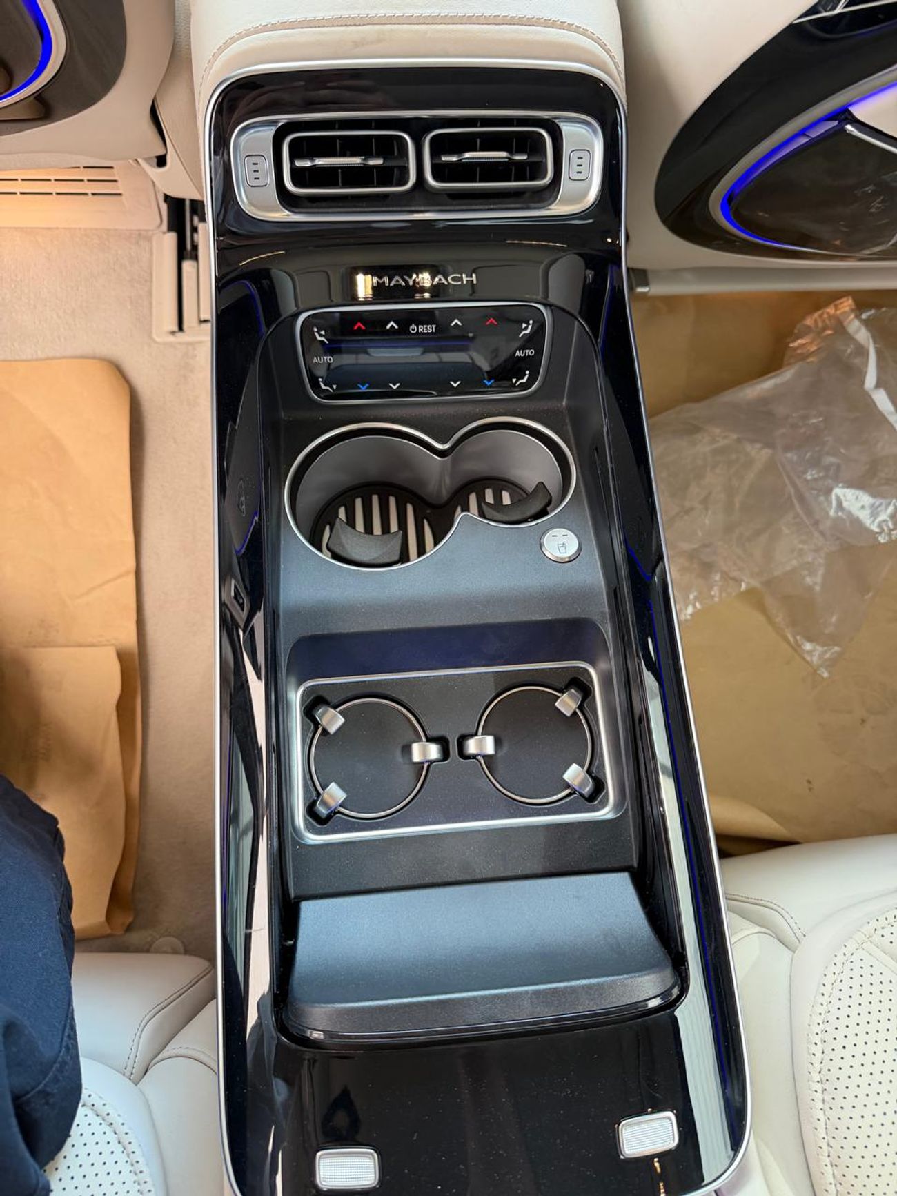 مرسيدس بنز S 680 Maybach