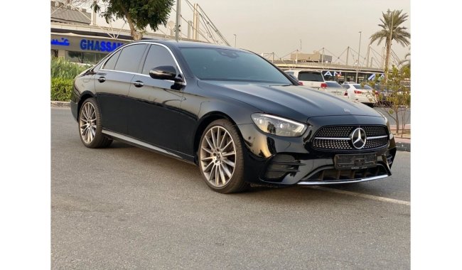 Mercedes-Benz E 300 Premium GCC SPEC UNDER WARRANTY AND SERVICE CONTRACT