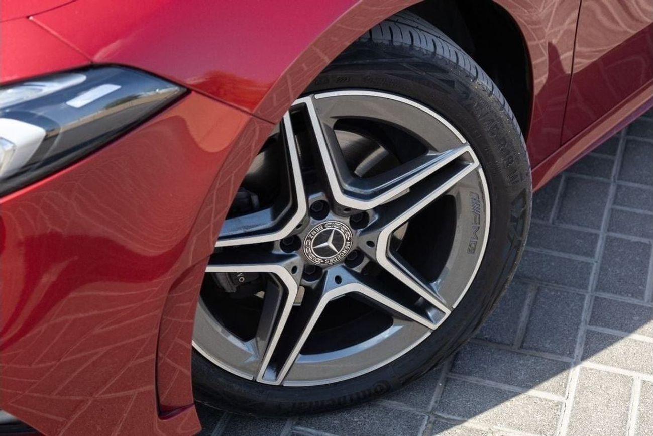 مرسيدس بنز A 180 Mercedes-Benz A180 2022 European Spec (Clean Tittle) under Warranty with Flexible Down-Payment.