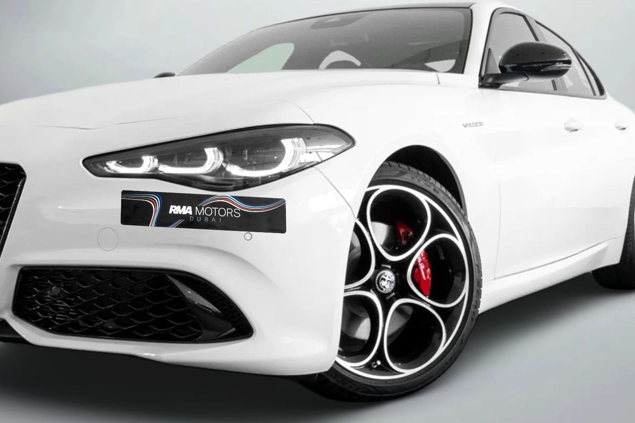 Alfa Romeo Giulia Q2 / 7 Year Alfa Romeo Warranty & 5 Year Service Contract / Delivery Kms