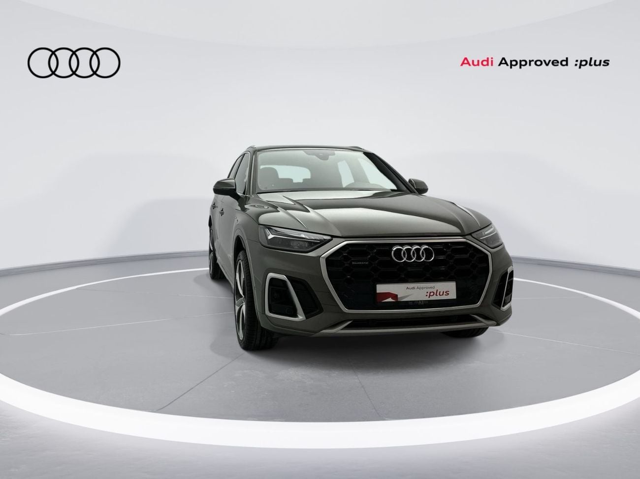 Audi Q5 45 TFSI Quattro Design 2.0L Q5 S line 45 TFSI quattro 249hp (Ref# 77768)