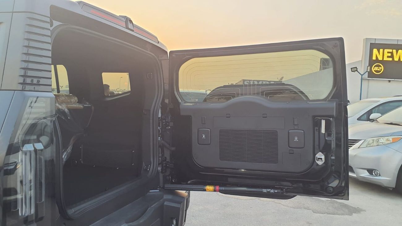 جيتور T2 JETOUR T2 2.0L | 5-Seater | Elegant Black Exterior & Premium Beige Interior