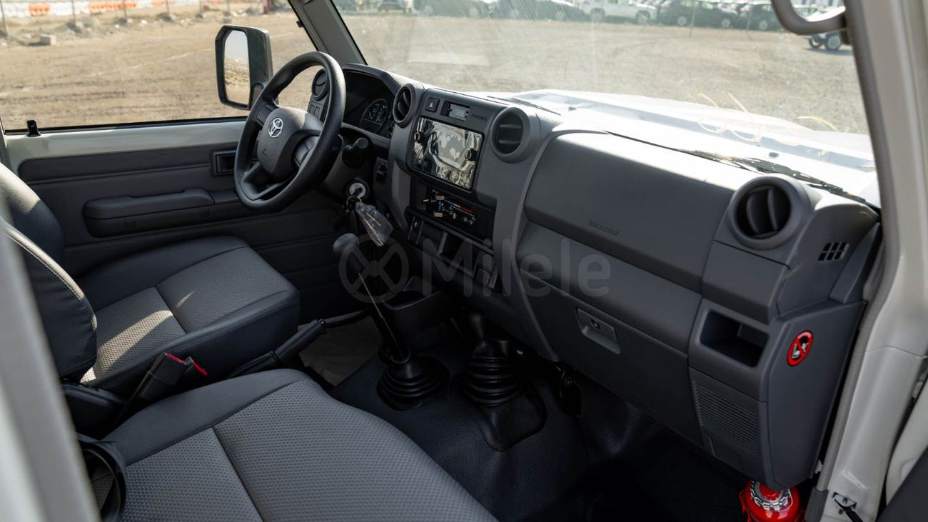 تويوتا Land Cruiser Pickup 70 TOYOTA LAND CRUISER 79SC | EXPORT ONLY