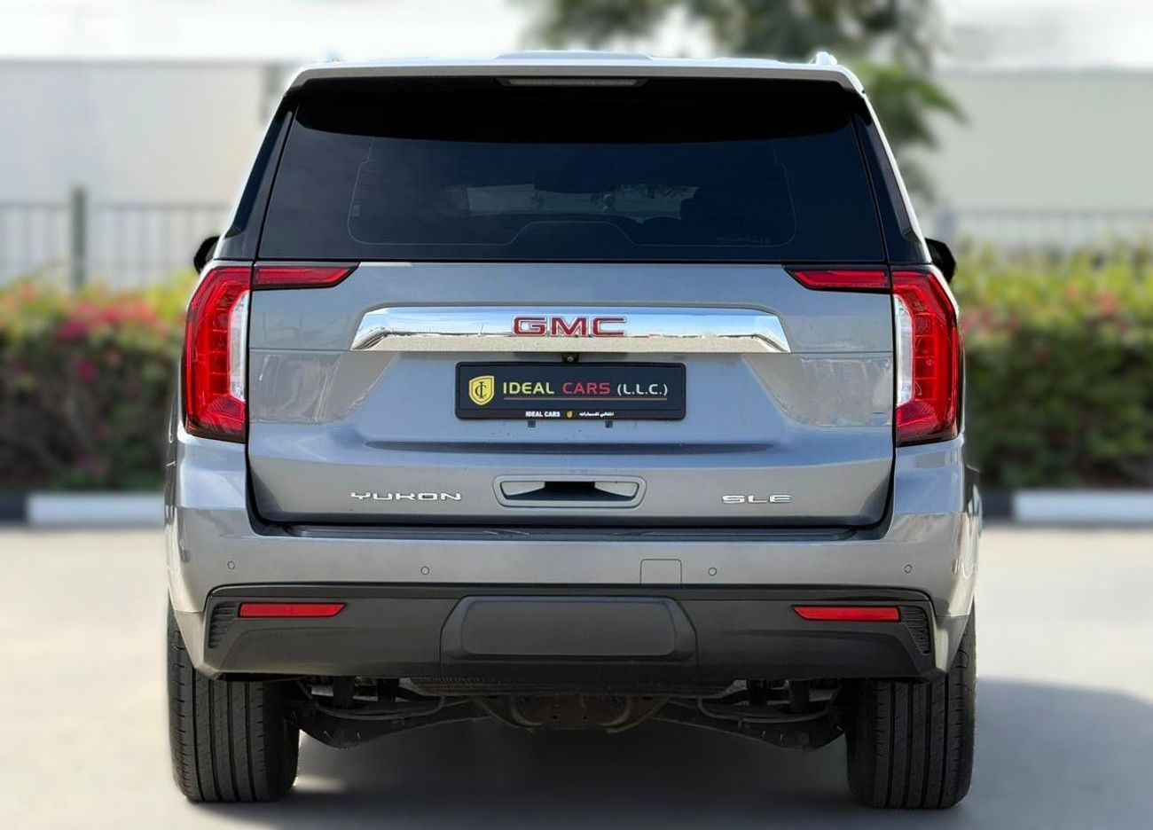 GMC Yukon SLE 5.3L 4WD (8 Seater) GMC YUKON SLE | YEAR: 2021 | GCC SPECS | KMS: 118,000 | FULL-SERVICE HISTORY