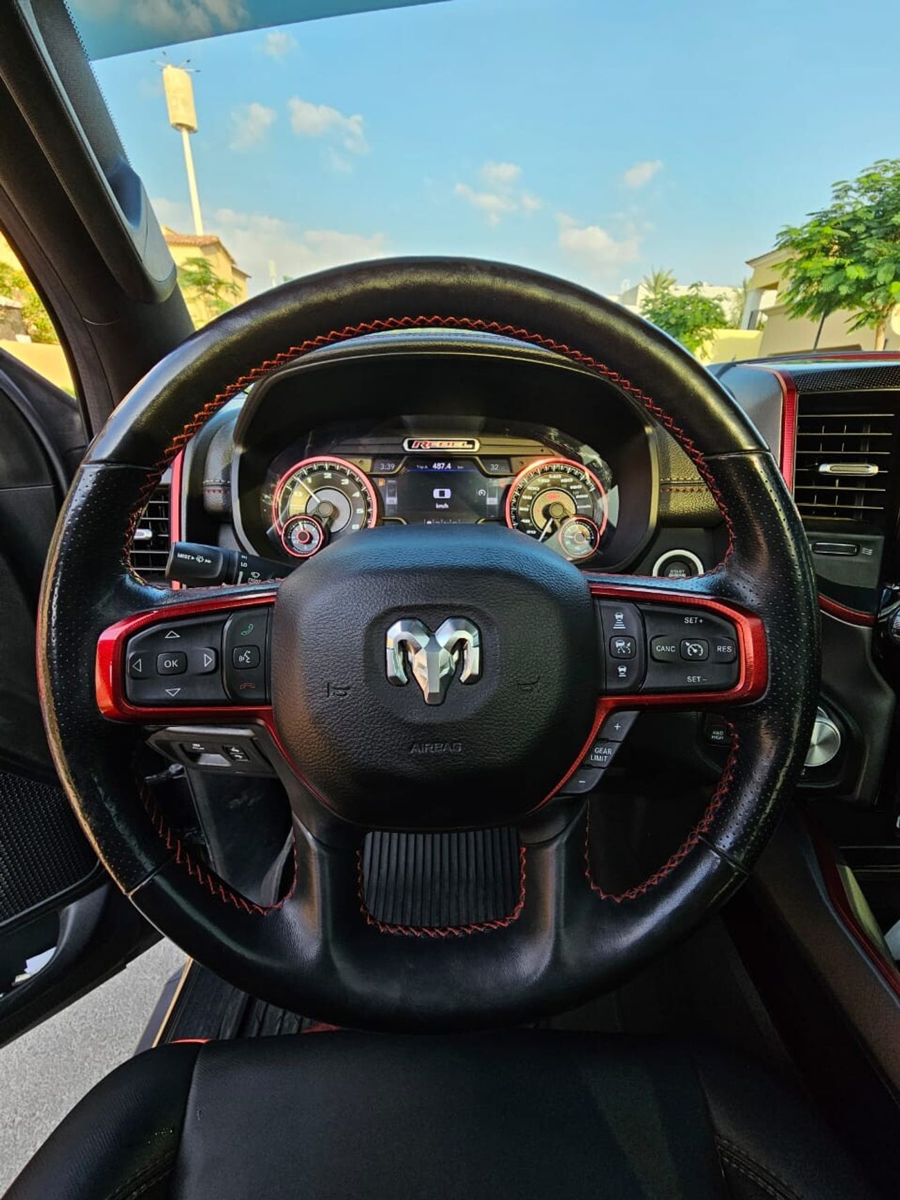 رام 1500 RAM REBEL/ PANORAMIC ROOF/ 2 TONE LEATHER/ DUAL TRUNK/ CANADIAN CLEAN TITLE