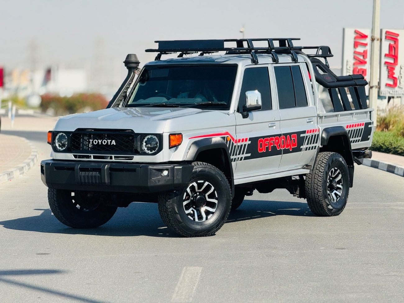 Toyota Land Cruiser Pick Up Land Cruiser double cabin V8