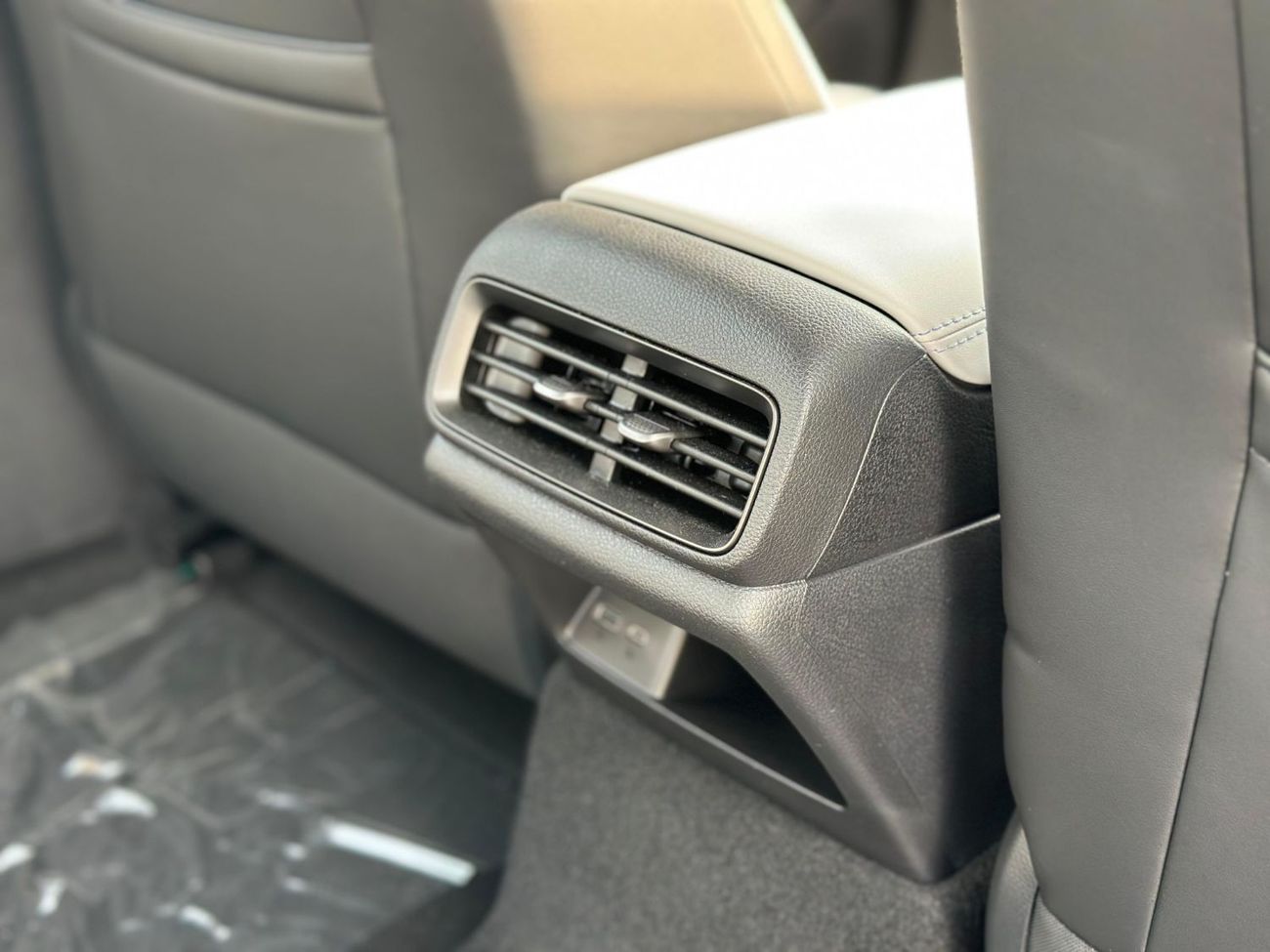 بي واي دي سيل 05 DM-i 2025 BYD SEAL 05 DMI (Export price 50000 Aed)