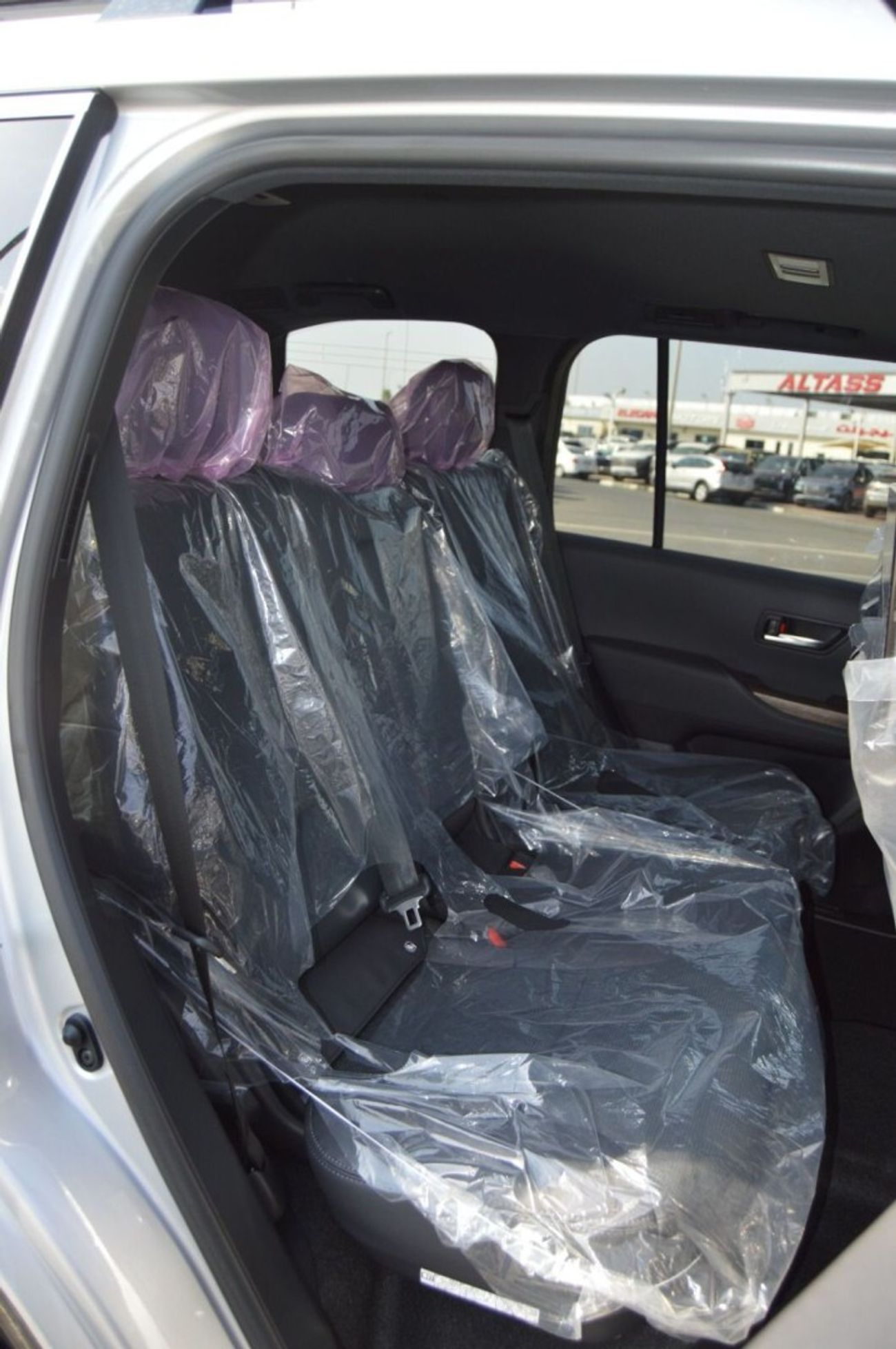 تويوتا لاند كروزر Toyota Lc300 VXR 2025 RHD petrol engine 3.3L twin turbo 4x4 Japanese specs silver colour