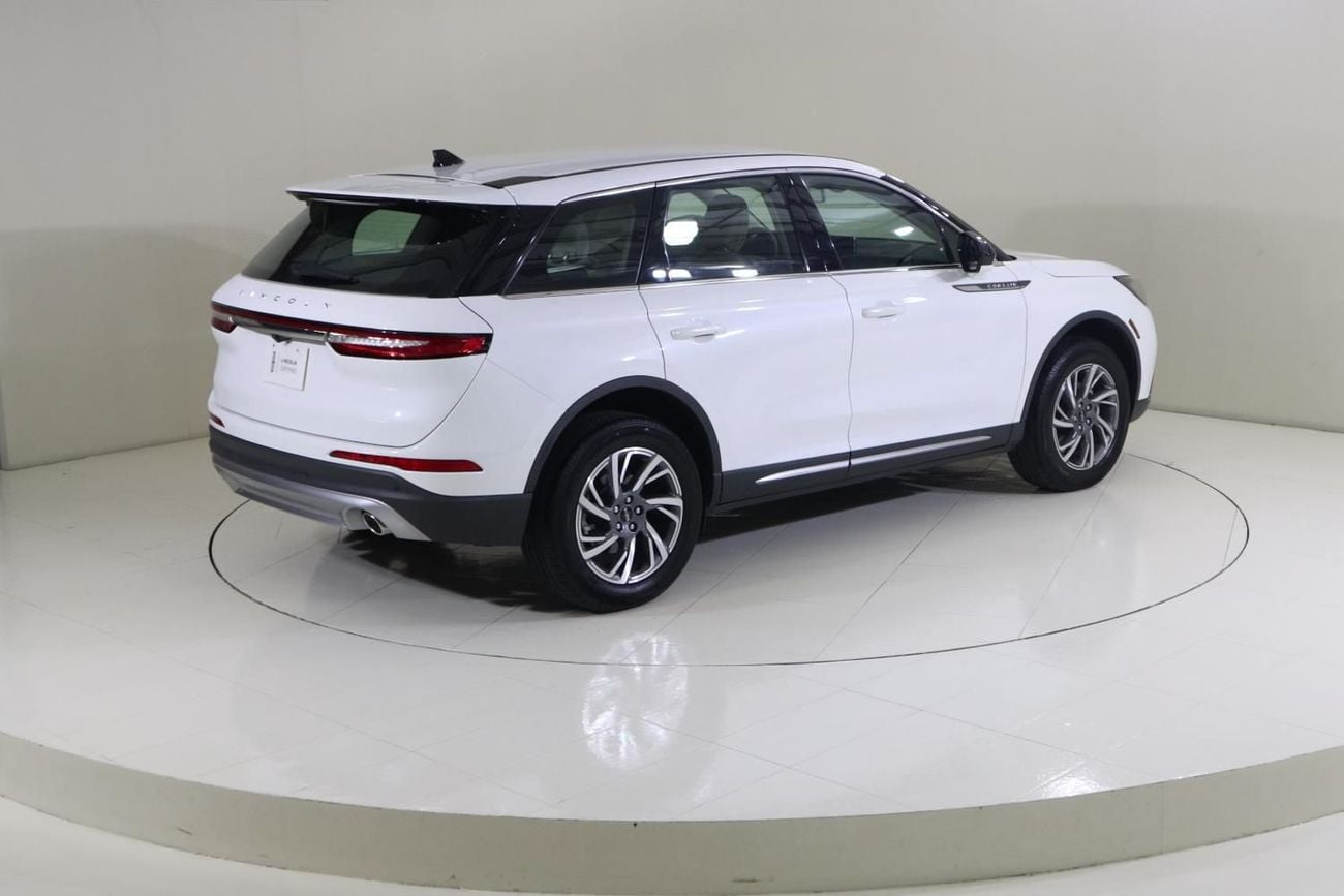 Lincoln Corsair STD AWD COR123 / AL TAYER MOTORS AL QOUZ SHOWROOM