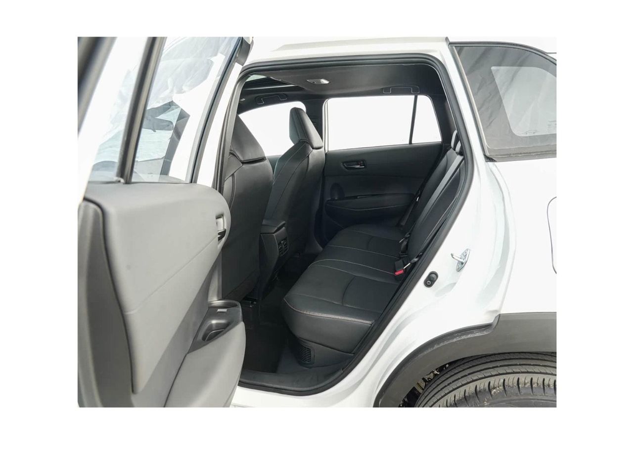 Toyota Frontlander Toyota Frontlander 2026 2.0L Twin Engine Luxury Edition colour option White and Black
