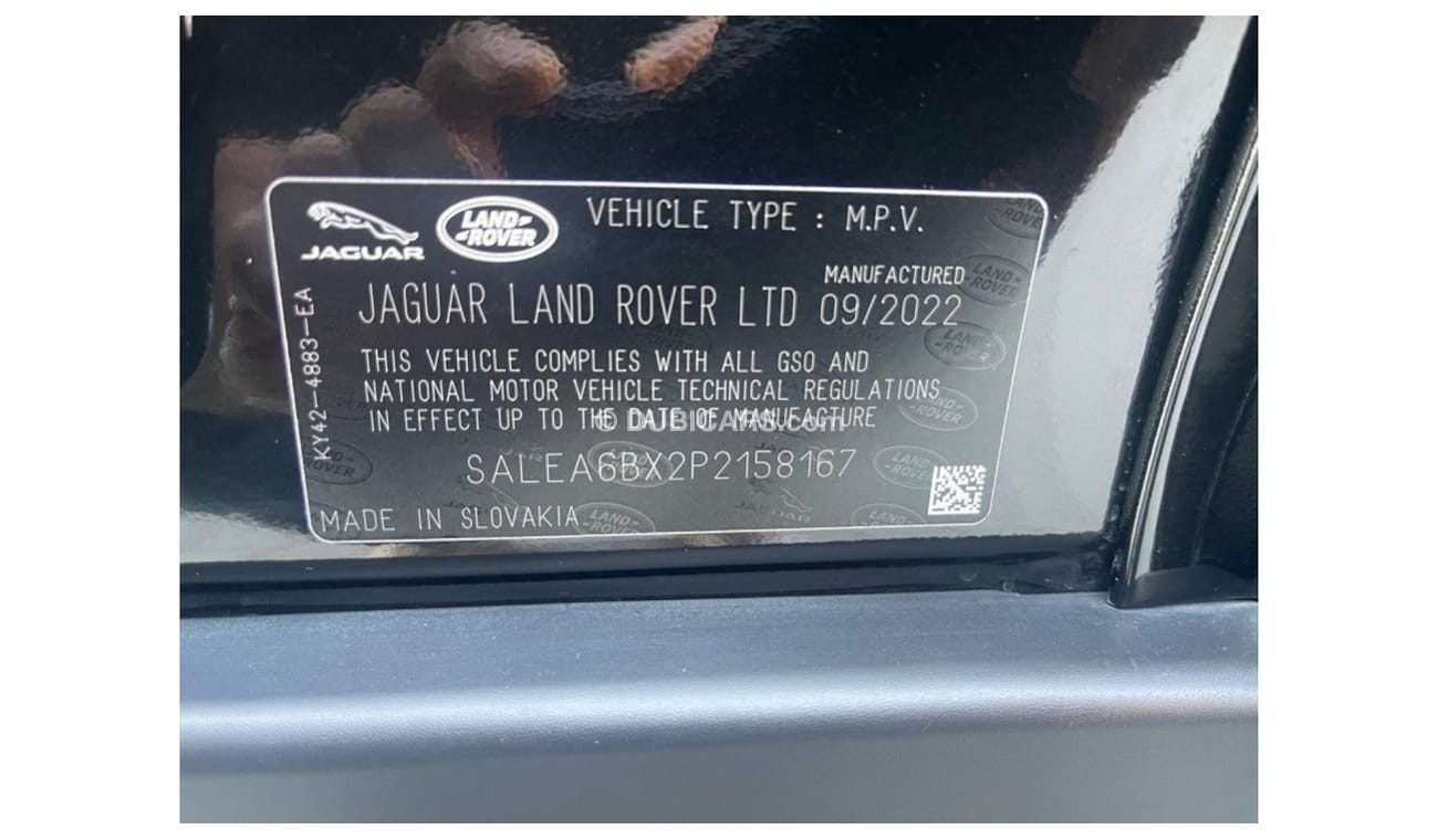 Land Rover Defender SE P300