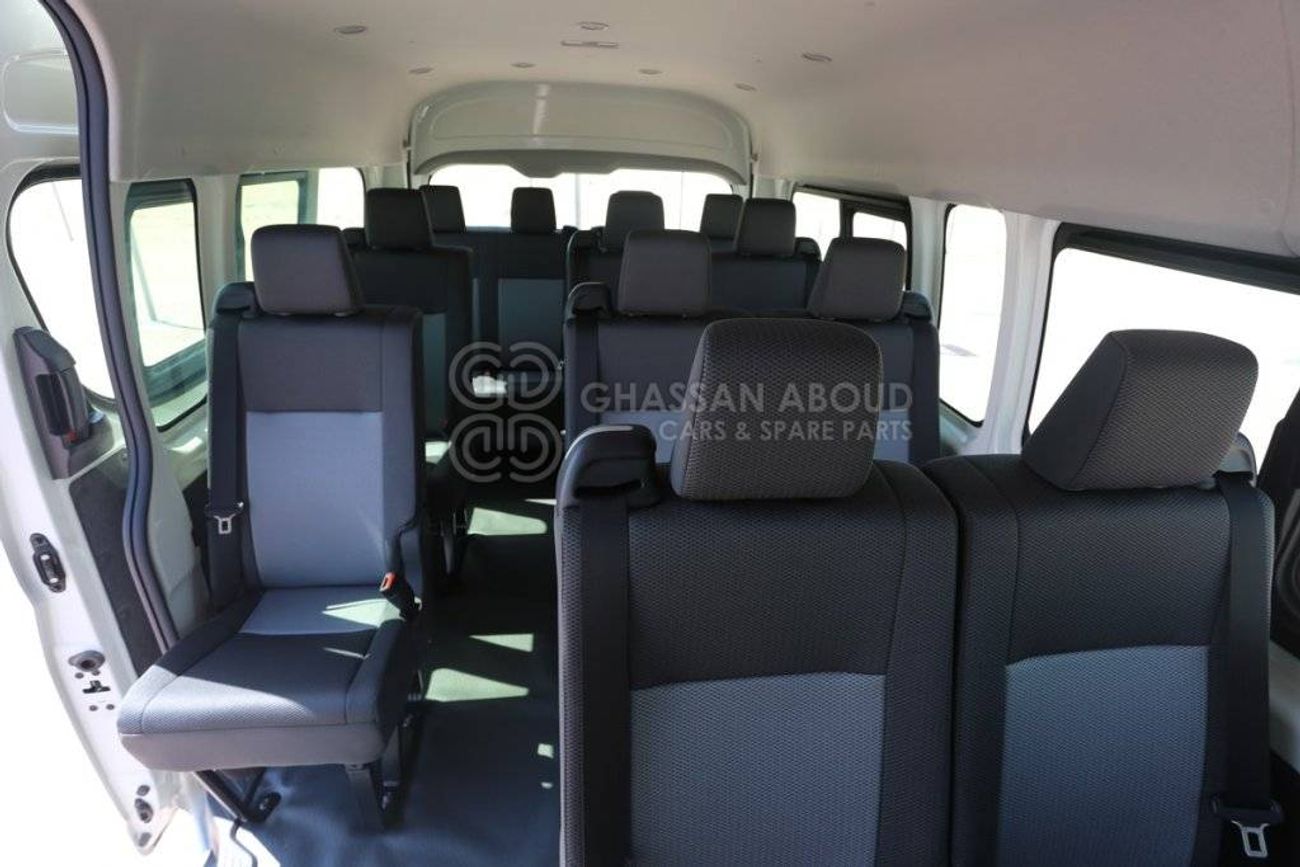 تويوتا هاياس DLS -High Roof Commuter 2.8L M/T