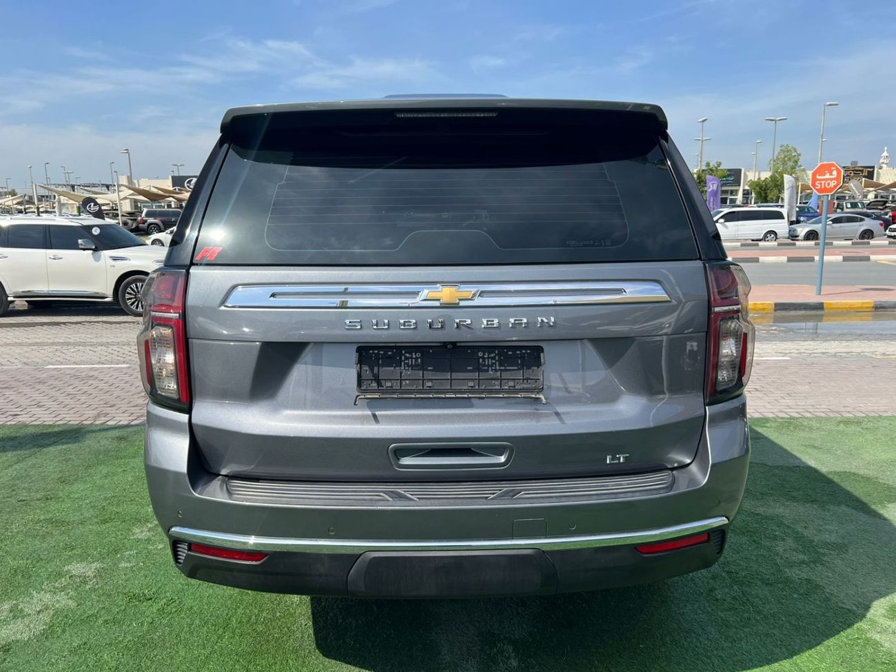 Chevrolet Suburban CHEVROLET SUBURBAN 2021 LT 5.3L RWD / V8