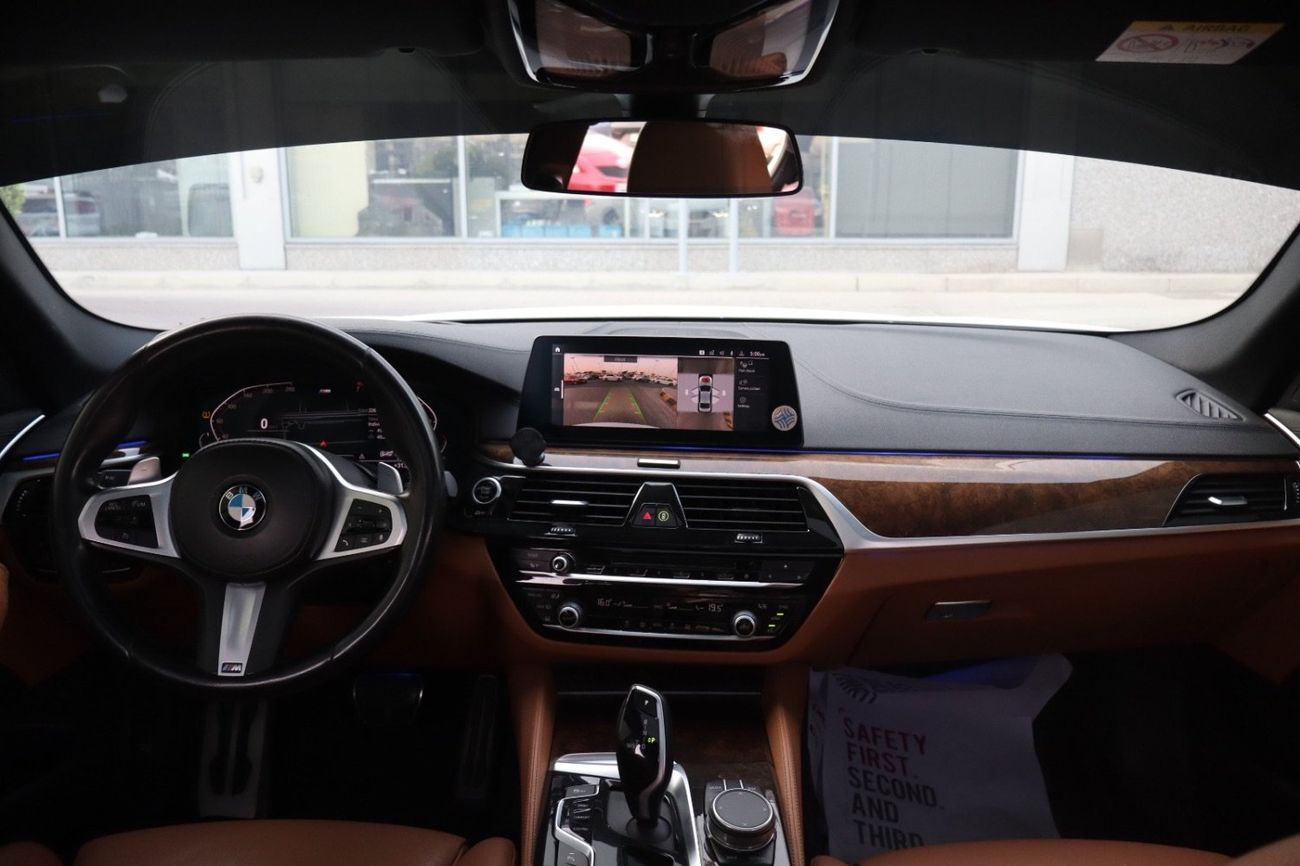 BMW 530i Luxury 2.0L