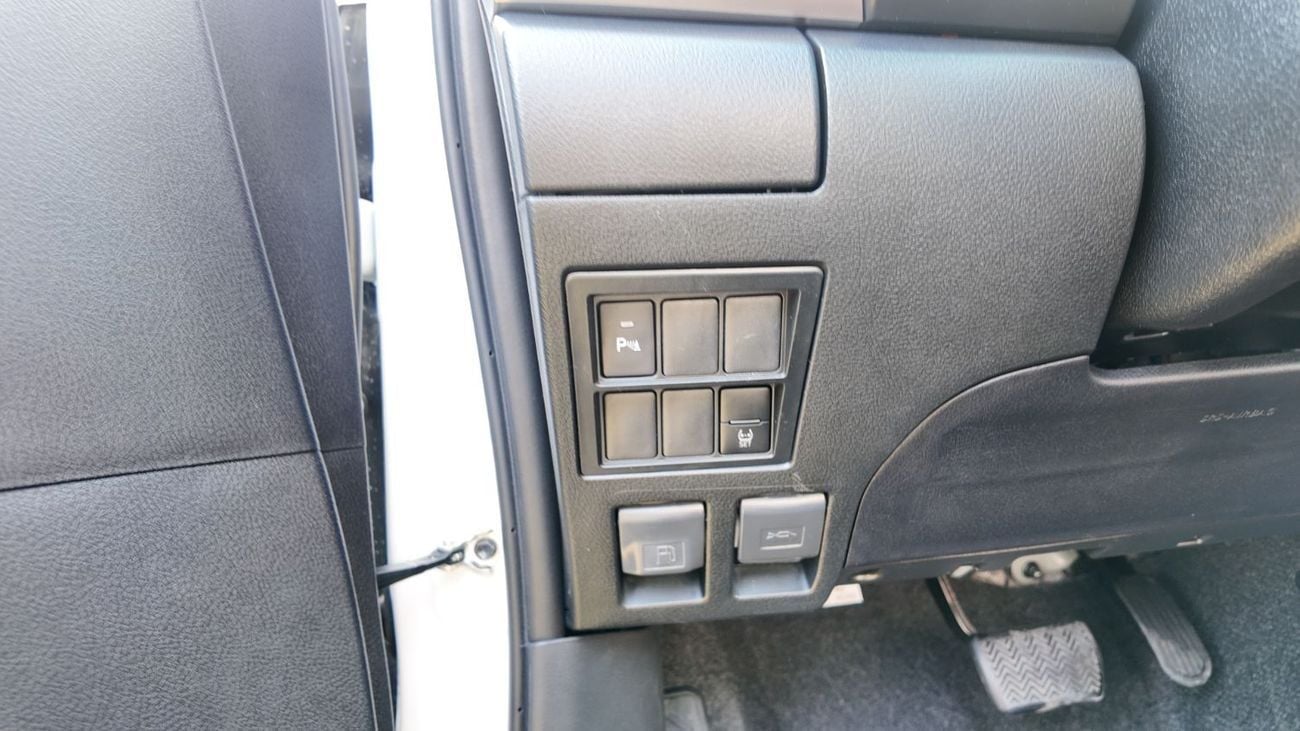 Toyota Hilux TOYOTA HILUX SR5 4.0 V6 4WD A/T 2026