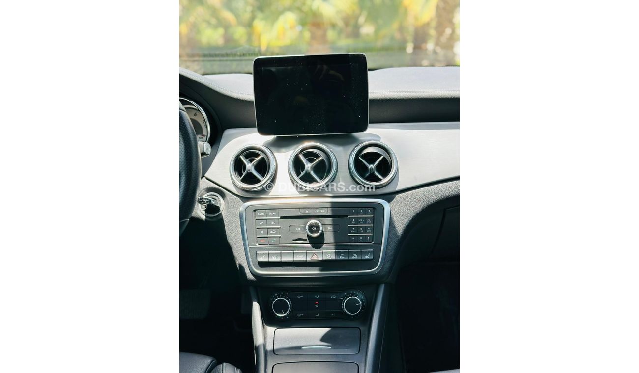Mercedes-Benz GLA 250 Std GCC || GLA 250 2.0L || 1430 PM || PRISTINE CONDITION || FULL AGENCY MAINTAINED