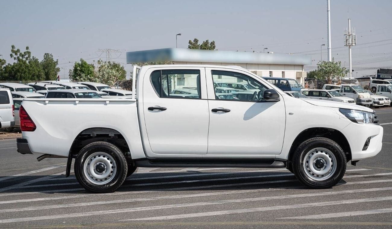 Toyota Hilux Toyota hilux 2.4L DIESEL basic option MY2025