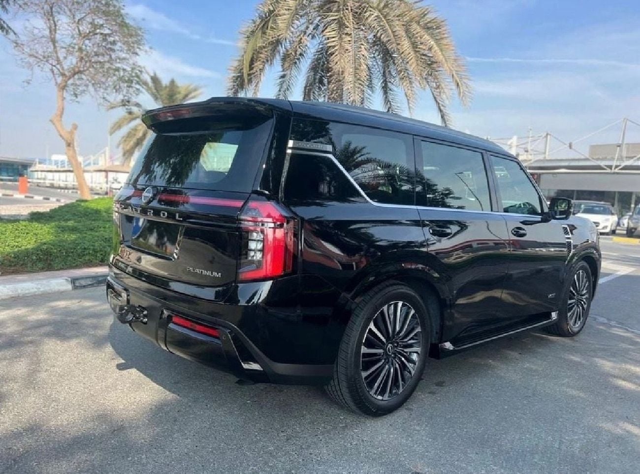 نيسان باترول Nissan patrol/ 2026 / GCC / black / 0km